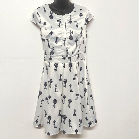 Wujiayouyi 'Keys' Satin Dress, Size Medium - Picture 2 of 13